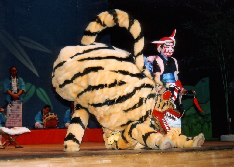 浦賀の虎踊り Tora Odori (Tiger Dance)